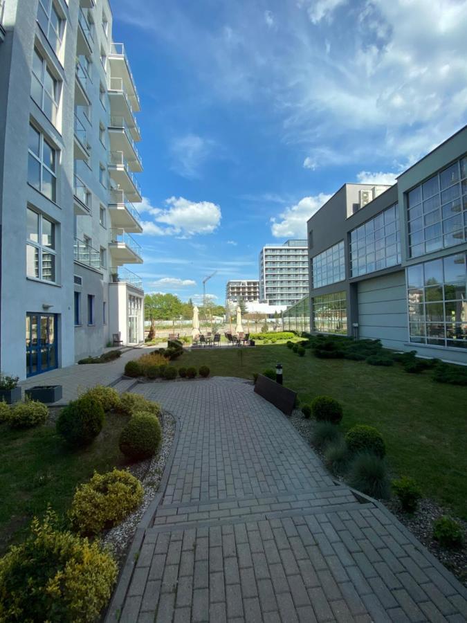 Apartament Prywatny Salon Z Aneksem Kuchennym I Sypialnia W Hotelu Diva Kołobrzeg Exteriör bild