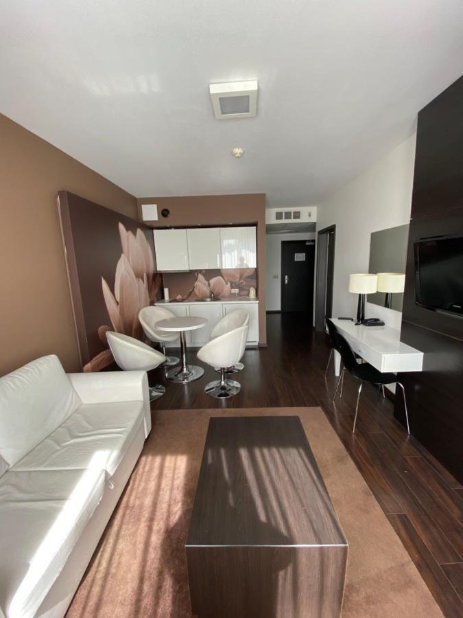 Apartament Prywatny Salon Z Aneksem Kuchennym I Sypialnia W Hotelu Diva Kołobrzeg Exteriör bild