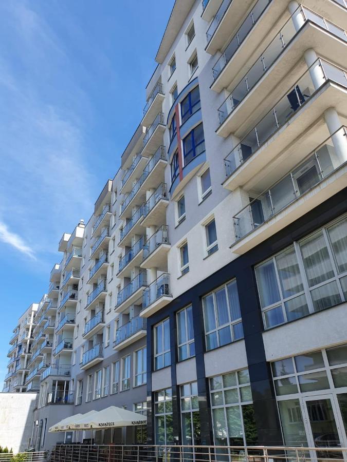 Apartament Prywatny Salon Z Aneksem Kuchennym I Sypialnia W Hotelu Diva Kołobrzeg Exteriör bild