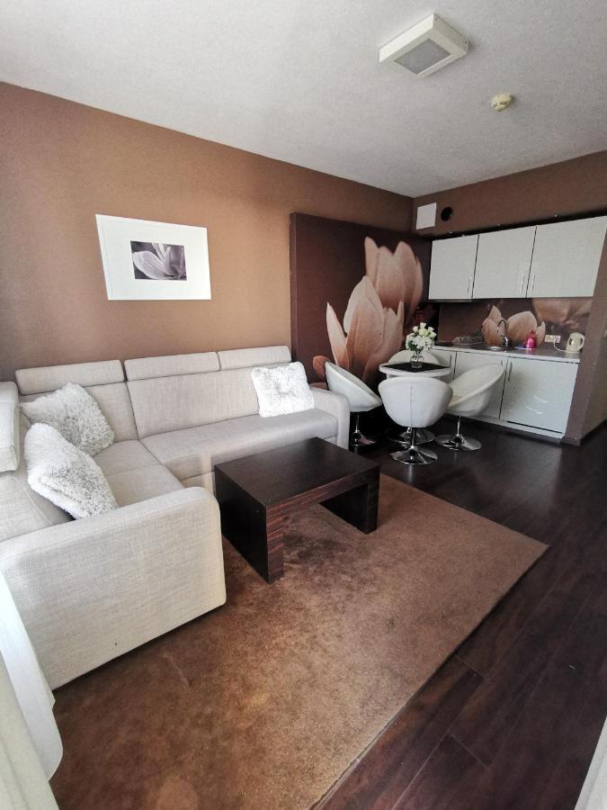Apartament Prywatny Salon Z Aneksem Kuchennym I Sypialnia W Hotelu Diva Kołobrzeg Exteriör bild