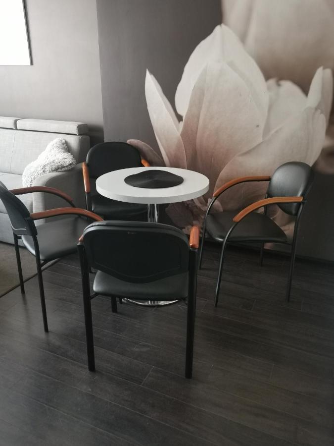 Apartament Prywatny Salon Z Aneksem Kuchennym I Sypialnia W Hotelu Diva Kołobrzeg Exteriör bild