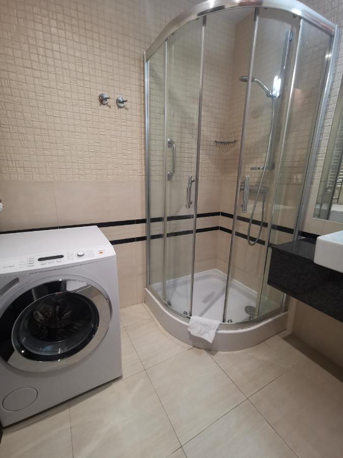 Apartament Prywatny Salon Z Aneksem Kuchennym I Sypialnia W Hotelu Diva Kołobrzeg Exteriör bild
